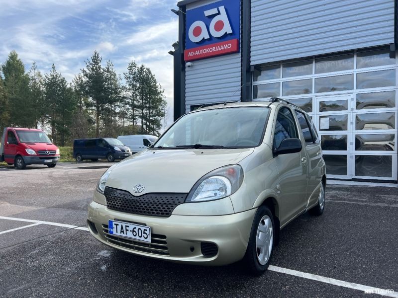 Toyota Yaris Verso